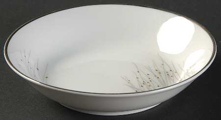Norderney (Platinum Trim) Fruit/Dessert (Sauce) Bowl by Hutschenreuther