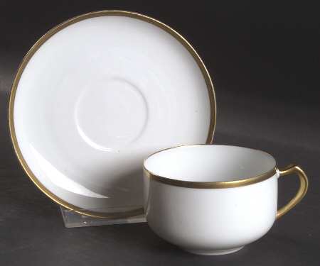 Norfolk Flat Cup & Saucer Set