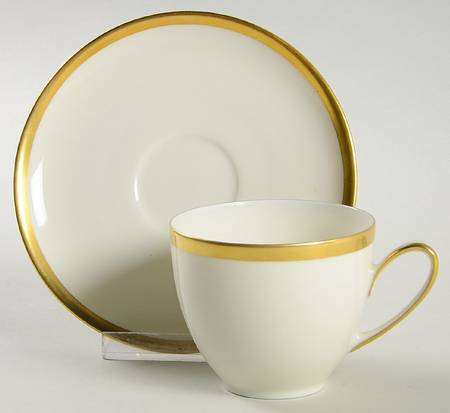 Flat Cup & Saucer Set