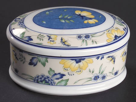 Papillon Oval Box & Lid
