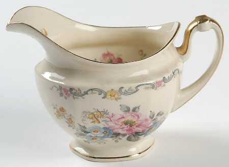 Pastelle Creamer
