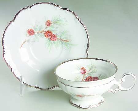 The Pine Footed Cup & Saucer Set