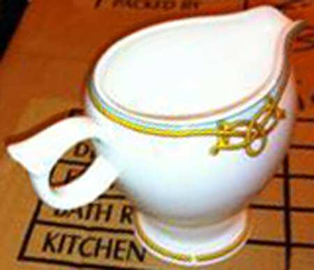 Pirouette Creamer