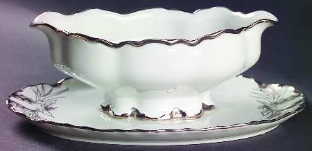 Platinum White Gravy Boat with Attached Underplate