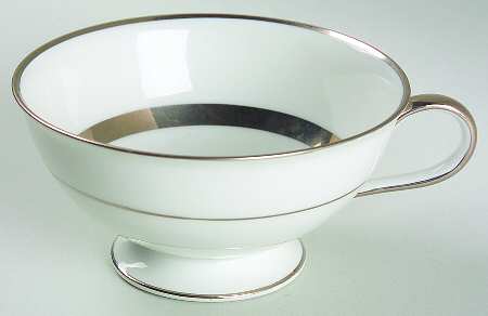 Puritan Footed Cup