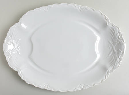 Racine (All White) 18" Oval Serving Platter