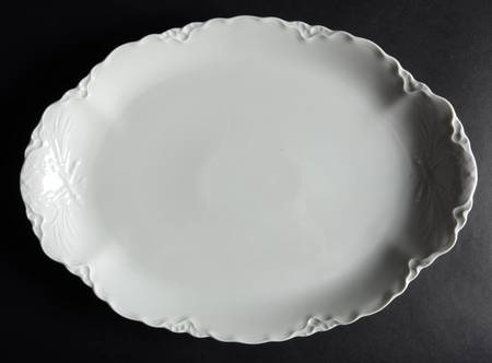 Racine (All White) 15" Oval Serving Platter