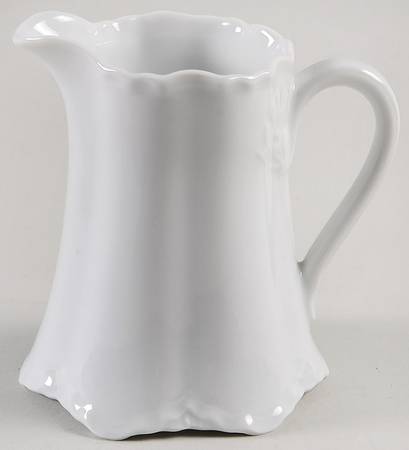 Racine (All White) Creamer