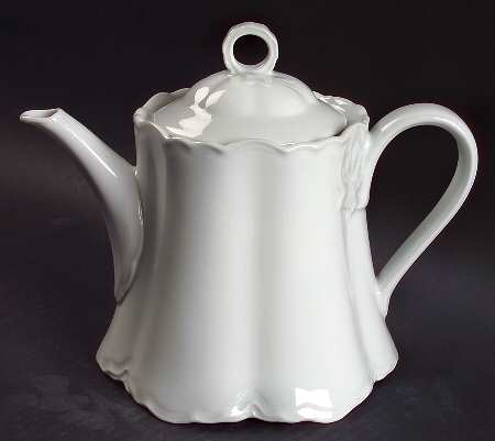 Racine (All White) Teapot & Lid