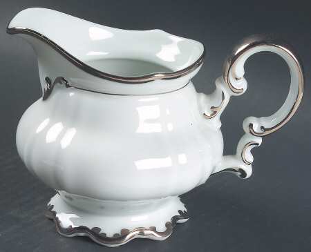 Revere (White) Creamer