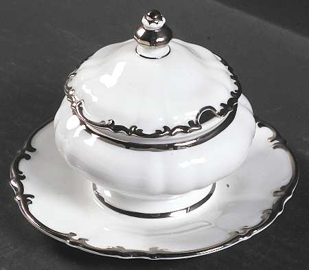 Revere (White) Mayonnaise with Attached Underplate & Lid