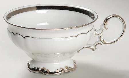 Revere (White) Footed Cup
