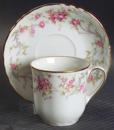 Richelieu Flat Demitasse Cup & Saucer Set