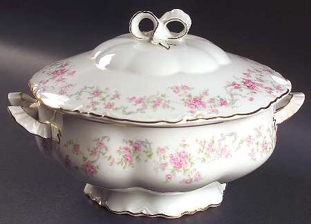 Richelieu Tureen &  Lid