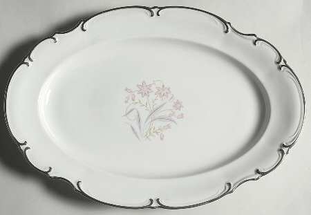 The Rondo 15" Oval Serving Platter