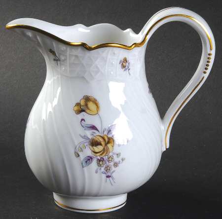Saxony Creamer