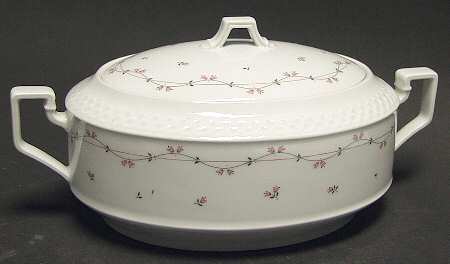 Simone Oval Covered Vegetable