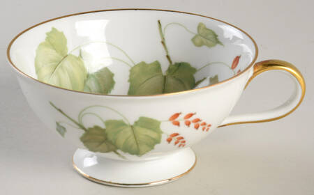 The Silver Poplar Footed Cup