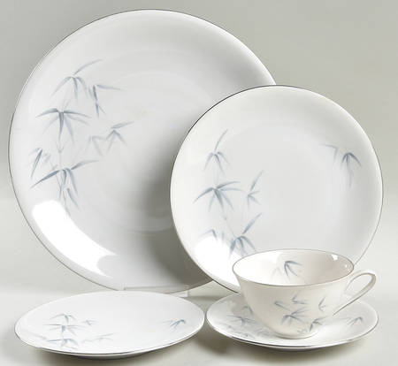 South Wind 5 Piece Place Setting
