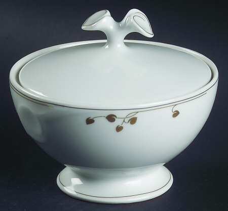 St. Honore Sugar Bowl & Lid