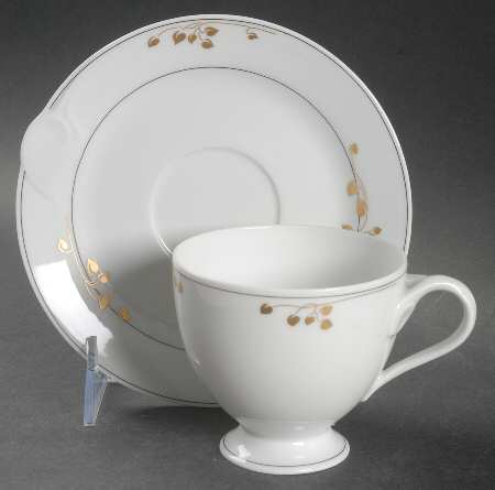 St. Honore Footed Cup & Saucer Set