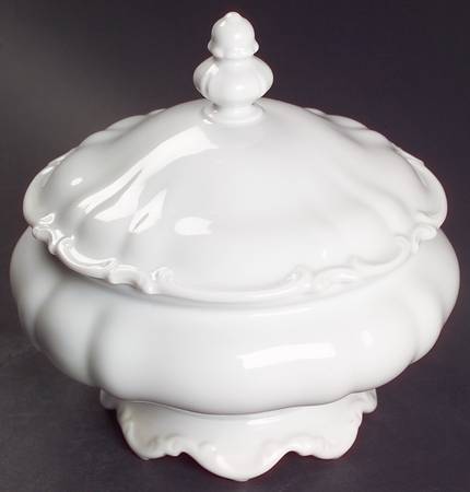 Sylvia (All White, No Trim) Candy Box & Lid