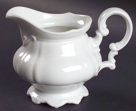 Sylvia (All White, No Trim) Creamer