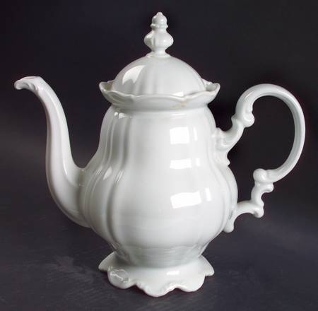 Sylvia (All White, No Trim) Coffee Pot & Lid