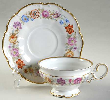 The Tilbury Footed Cup & Saucer Set