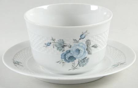 Evensong Gravy Boat with Attached Underplate
