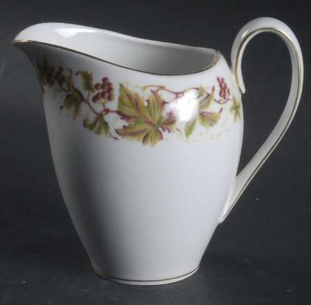 Trailing Vine Creamer