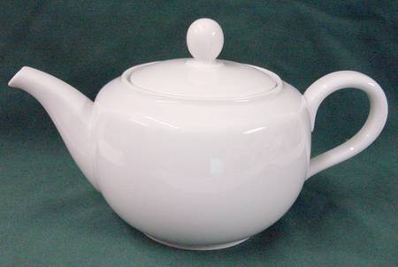 Turvel White Teapot & Lid