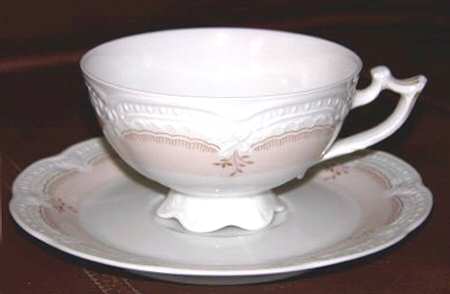 Verbena Footed Cup & Saucer Set