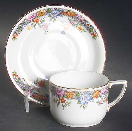 Vernon Flat Cup & Saucer Set