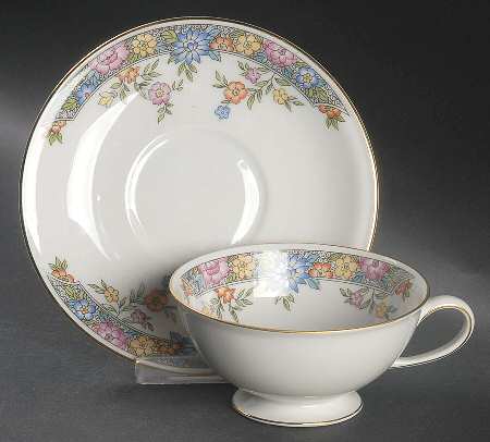 Vernon Footed Cup & Saucer Set