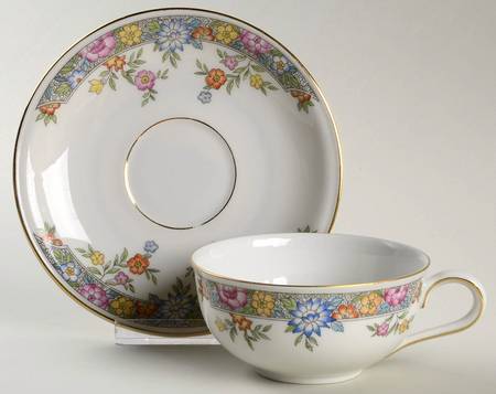 Vernon Flat Cup & Saucer Set