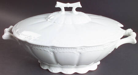 Viktoria Oval Tureen & Lid