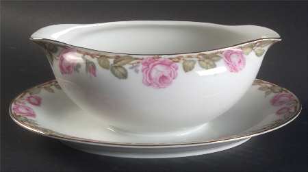 The Wakefield Gravy Boat with Attached Underplate