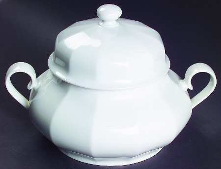 White Diamant Round Covered Vegetable