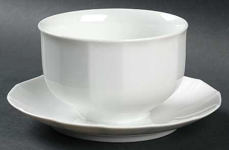 White Diamant Gravy Boat with Attached Underplate