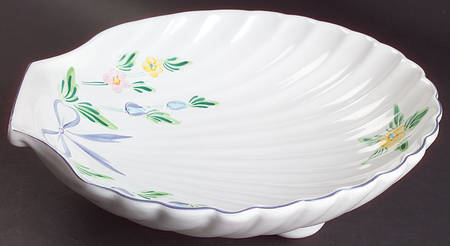 Bow Shell Shaped Dish