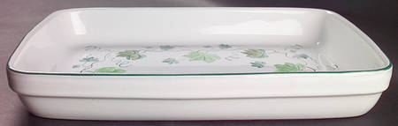 Ivy 13"  Rectangular Baker
