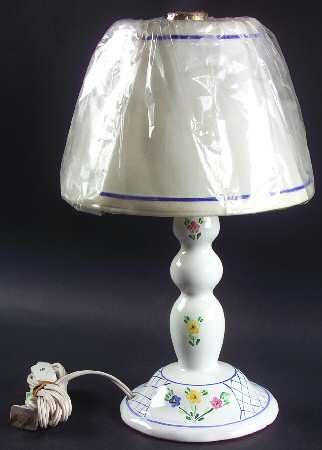 Lattice Hill 13" Electric Lamp & Shade