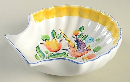 Morning Song 6" Shell Shaped Dish