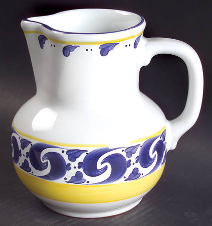 Splash 32 Oz Pitcher