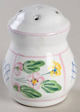 Trellis Pepper Shaker