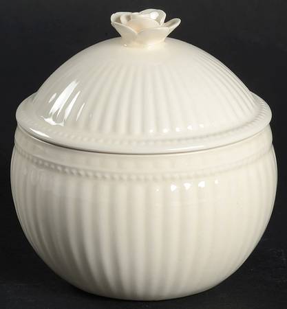 Creamware Pierced Trinket Box & Lid