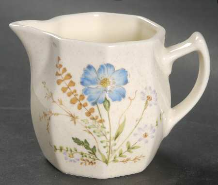 Breezy Blues Creamer