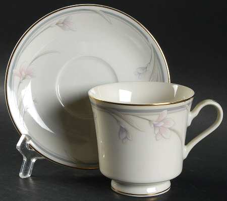 Sweetly Footed Cup & Saucer Set