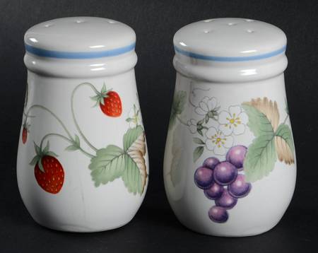 Tempting Salt & Pepper Set